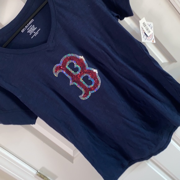 Red Sox T-shirt NWT 🏷 - Picture 3 of 5